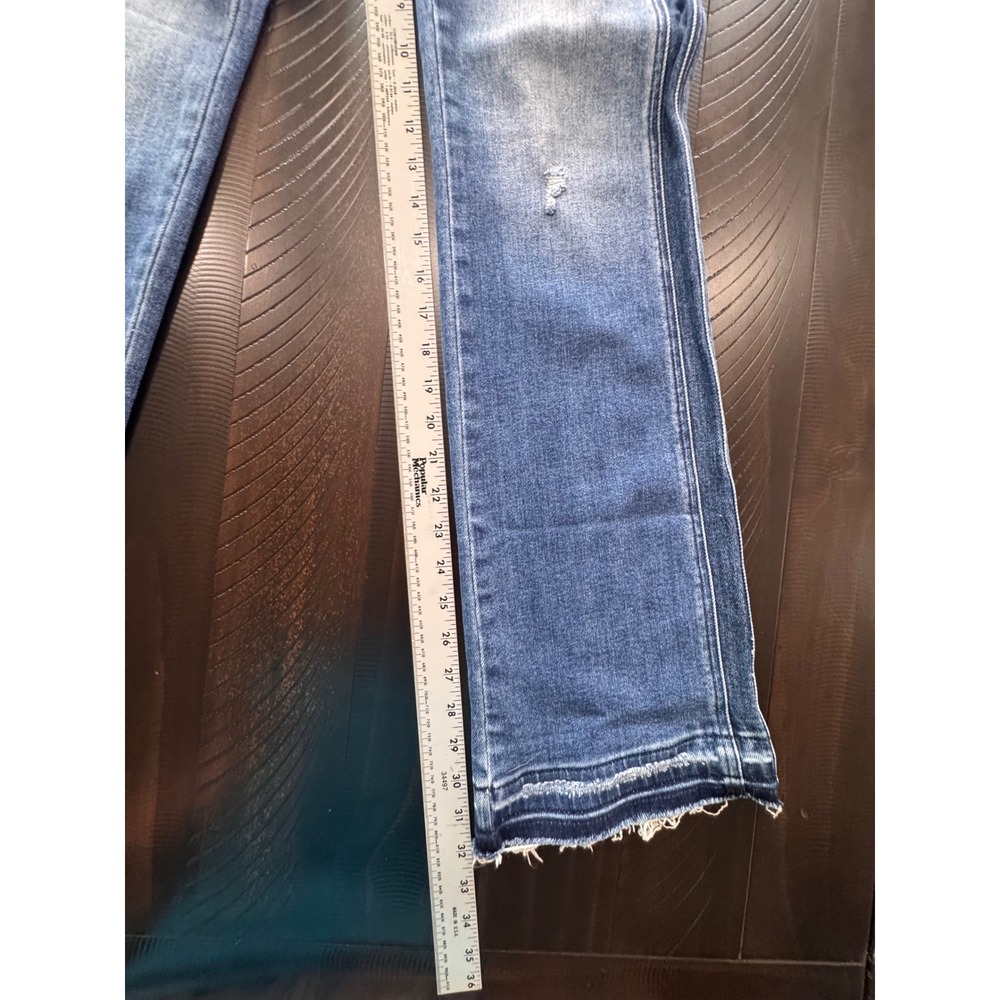 KanCan for Maurices Distressed Flare Jeans Medium Wash Frayed Hem 29x32 NWT